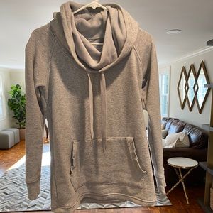 WARM & COOZY SWEATER/ SWEATSHIRT